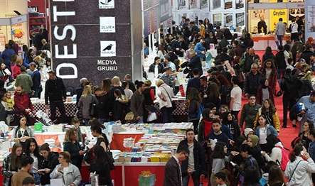 Kitapseverlerin heyecanla beklediği İzmir Kitap Fuarı’nın 25.’si 11-19 Mart 2023’te