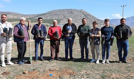 Kıraç ve ekilmeyen alanları tarıma kazandırmak için çalışmalarını sürdüren Antalya