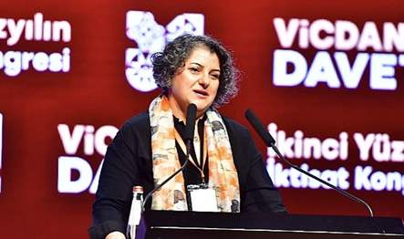 İzmir Büyükşehir Belediyesi tarafından düzenlenen İkinci Yüzyılın İktisat Kongresi’nin ikinci