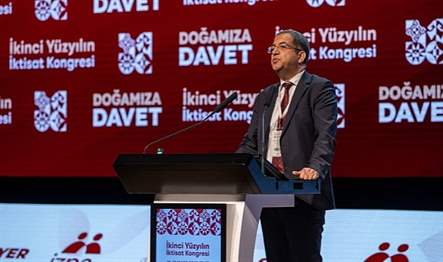 İkinci Yüzyılın İktisat Kongresi'nin dördüncü gününde konuşan iktisatçı Prof. Dr.