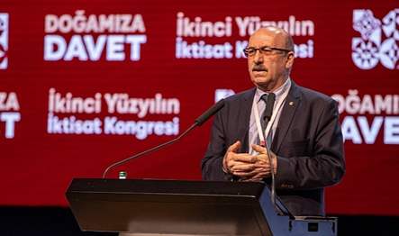 İzmir Büyükşehir Belediyesi’nin ev sahipliğinde düzenlenen İkinci Yüzyılın İktisat Kongresi’nin