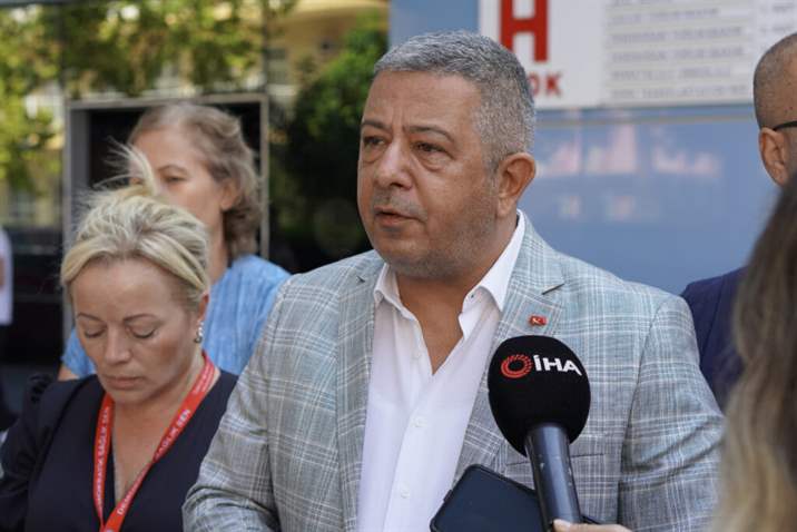 Yıllardır sağlık çalışanlarına her 14 Mart Tıp Bayramı öncesi müjdeler