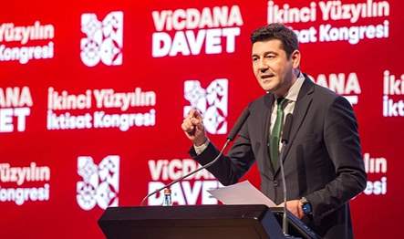 İkinci Yüzyılın İktisat Kongresi'nde konuşan İstanbul Büyükşehir Belediyesi Başkan Vekili