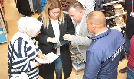 Torbalı Belediyesi ekipleri, ilçede zemin katında iş yeri olarak hizmet