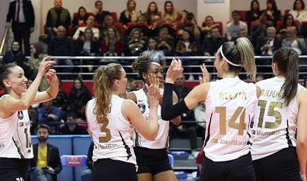 Son Türkiye Şampiyonu VakıfBank, Misli Sultanlar Ligi 19. hafta mücadelesinde