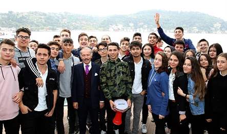 Eğitime verdiği desteklerle bilinen Bayrampaşa Belediyesi, geçtiğimiz yıl Türkiye’de ilk