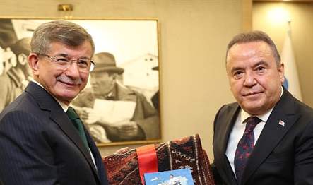 Gelecek Partisi Genel Başkanı Ahmet Davutoğlu, Antalya Büyükşehir Belediye Başkanı