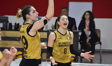 Edremit Belediyesi Altınolukspor TVF Kadınlar 1. Lig Play-Off Yarı Finallerinde