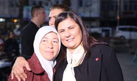 Aydın Büyükşehir Belediyesi’nin kurduğu geleneksel iftar sofraları, binlerce Aydınlıyı bir