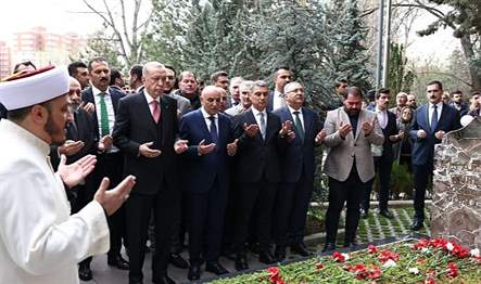 Keçiören Belediye Başkanı Turgut Altınok, MHP'nin Kurucu Genel Başkanı Alparslan