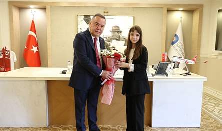 Antalya Büyükşehir Belediye Başkanı Muhittin Böcek, 23 Nisan Ulusal Egemenlik