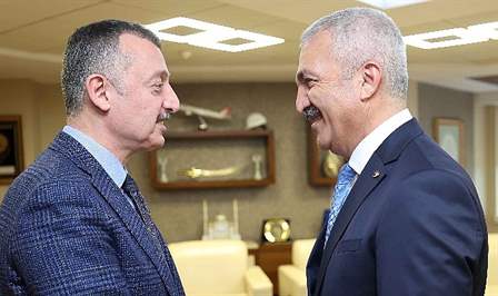 Başkan Büyükakın, eğitimden siyasete, iş dünyasından farklı alanlarda çalışma yapan