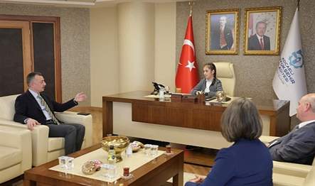 Başkan Büyükakın, 23 Nisan Ulusal Egemenlik ve Çocuk Bayramı vesilesiyle