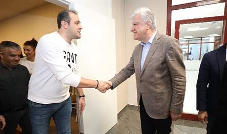 Narlıdere Belediye Başkanı Ali Engin, belediye personelinin Ramazan Bayramını kutladı.