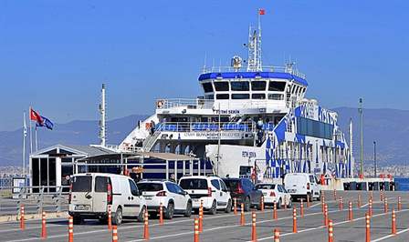 İzmir Büyükşehir Belediyesi’nin deniz ulaşımında yaptığı atılımlar sayesinde, İZDENİZ gemilerinde