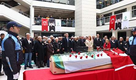 Çankaya Belediyesinin kurucu başkanı Erdoğan Yavuzlar, belediye binasında düzenlenen törenle