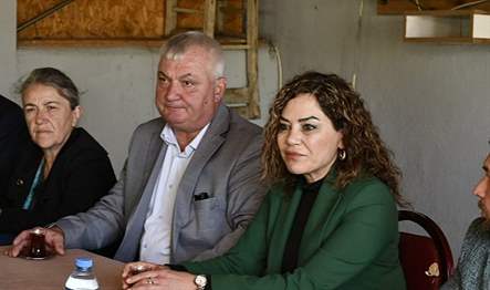 Mahalle sakinleri ise CHP Tekirdağ Milletvekili Candan Yüceer’i ve beraberindeki