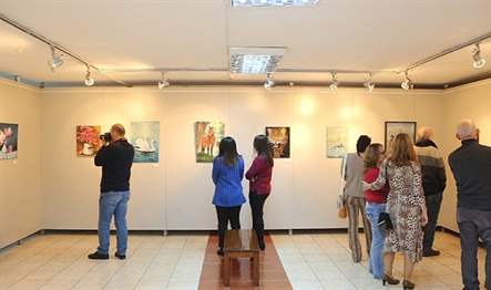 Küçükçekmece Belediyesi Atakent Kültür ve Sanat Merkezi, 17 ressamın eserlerinden