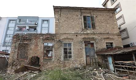 Gaziemir Belediye Başkanı Halil Arda, 2 milyon 800 bin lira