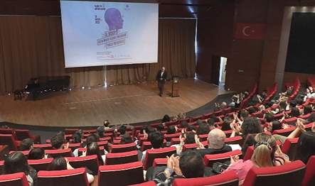 Bahçeşehir Üniversitesi tarafından bilim insanlarının yetiştirilmesine destek olmak ve hastalıkların