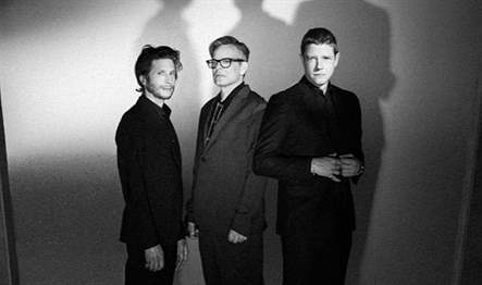 Indie rock ve post-punk uyanışının ikonlarından New York’lu esfanevi grup