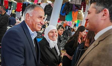 Aliağa Belediyesi ile İzmir Pazarcılar Derneği iş birliğinde kurulan Aliağa