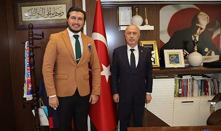 Bir şehrin gelişimi için farklı fikirler ile oluşturulmuş güç birliği