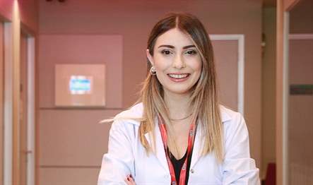 Kız çocuğunun annesinden babasını kıskanmasını, annenin yerini geçme isteğini, baba