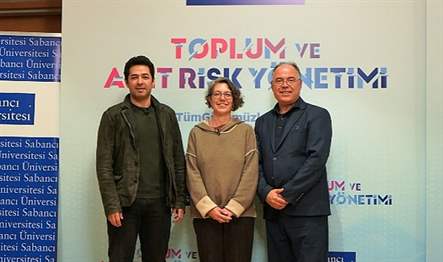 Tiyatro sanatçısı ve İhtiyaç Haritası Kurucu Ortağı Mert Fırat, Sabancı