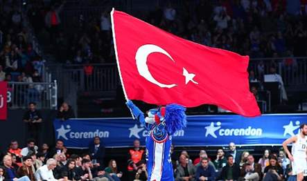 Sosyal keşif platformu Mobilet’ten Anadolu Efes taraftarlarına “Yerin Hazır” müjdesi!