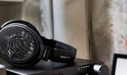 Türkiye distribütörlüğü Bircom tarafından yürütülen Sennheiser, yüksek performanslı odyofil kulaklıklar