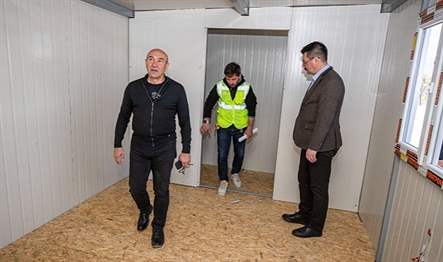 İzmir Büyükşehir Belediye Başkanı Tunç Soyer, Hatay Antakya Koordinasyon Merkezi'nde