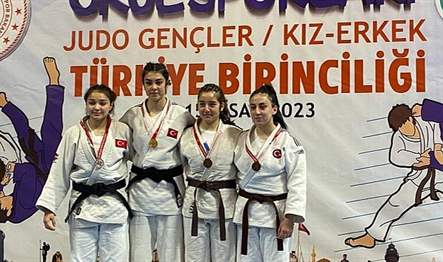 Osmangazi Belediyespor Judo Takımı sporcuları, Samsun’da düzenlenen Okul Sporları Gençler