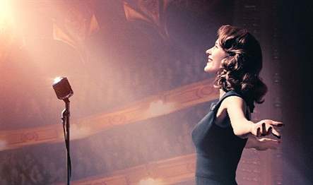 The Marvelous Mrs. Maisel dizisinin 5. Sezonu 14 Nisan’da üç