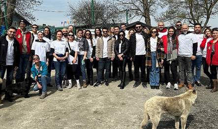 Tüm canlılar sevmeyi ve sevilmeyi, refah içerisinde yaşamlarını sürdürebilecekleri sağlıklı