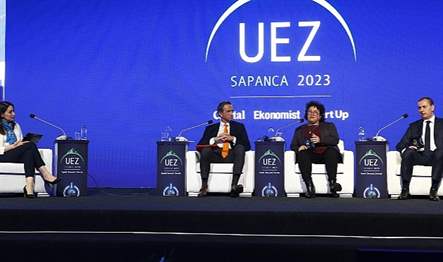 UEZ 2023’ün “Sosyal Yatırım: Yeni Nesilleri Geleceğe Hazırlamak” oturumunda yeni