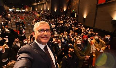 Hayata geçirdiği etkinliklerle Üsküdar’ı İstanbul’un kültür sanat merkezi haline getiren