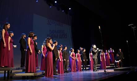 İstanbul Büyükşehir Belediyesi Şehir Tiyatroları’nın geleneksel olarak düzenlediği 37. Genç