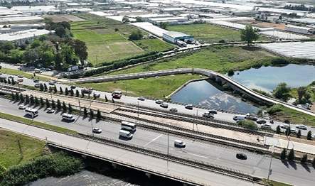 Antalya Büyükşehir Belediyesi trafik sıkışıklığını çözmek amacıyla Cırnık Köprüsü’nde yol