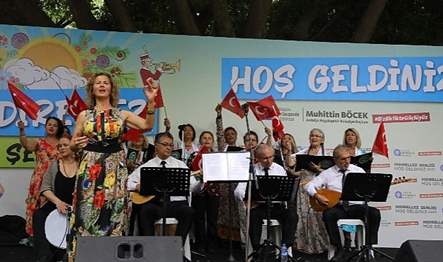 Baharın müjdecisi Hıdırellez, Antalya Büyükşehir Belediyesi tarafından düzenlenen renkli etkinliklerle