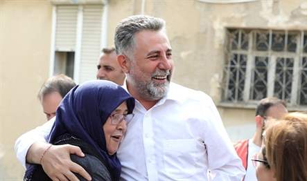 Yaklaşan genel seçimler öncesi saha çalışmalarını sürdüren Bayraklı Belediye Başkanı