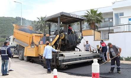 Torba Mahallesi’nde AYDEM ve MUSKİ tarafından gerçekleştirilen altyapı çalışmalarının bitmesinin