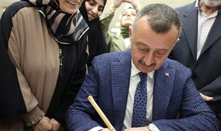 KO-MEK kursiyerlerinin el emeği göz nuru eserlerinin yer aldığı sergiler