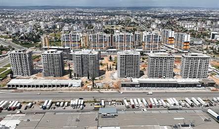 Antalya Büyükşehir Belediye Başkanı Muhittin Böcek’in Kepez ilçesi Güneş Mahallesi’nde