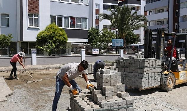 Edremit Belediyesi tarafından yaz sezonu öncesi Altınkum ve İkizçay Mahallesi’nde