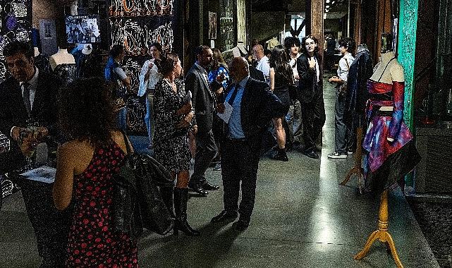 Dünyadaki yaşamın ilk izlerine ev sahipliği yapan Avustralya’nın göz alıcı