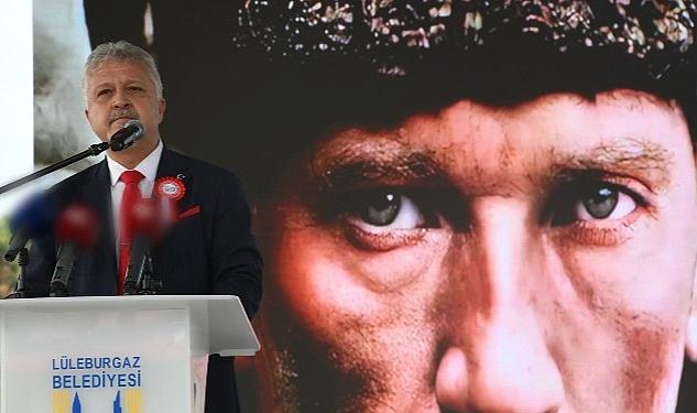 Lüleburgaz Belediyesinin BAL-GÖÇ Trakya Derneği iş birliğiyle Kent Ormanı’nda düzenlediği