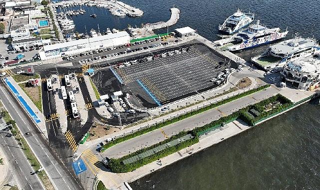 İzmir Büyükşehir Belediye Başkanı Tunç Soyer, artan feribot kullanımı ile