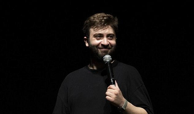 Uzun yıllardır Ankara’da sahne aldığı Açık Mikrofon Stand Up gösterileriyle