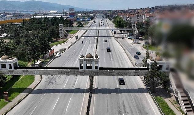 Büyükşehir Belediyesi tarafından yapılan Çenesuyu yaya üstgeçidi tamamlanma aşamasına geldi